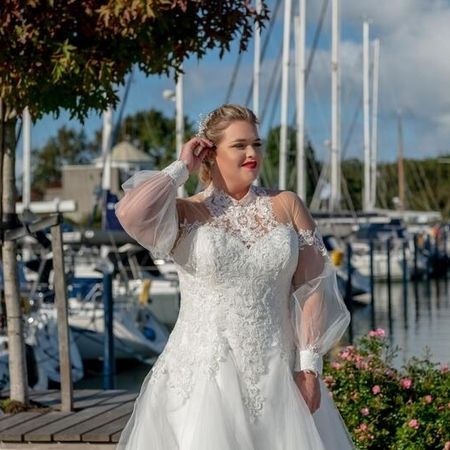 Plus-Size-Brautkleider in Schrobenhausen
