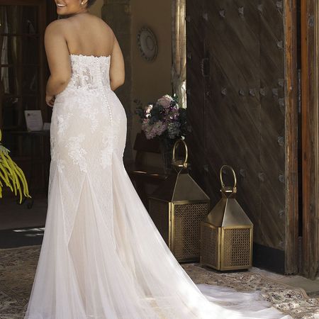 Plus-Size-Brautkleider in Schrobenhausen
