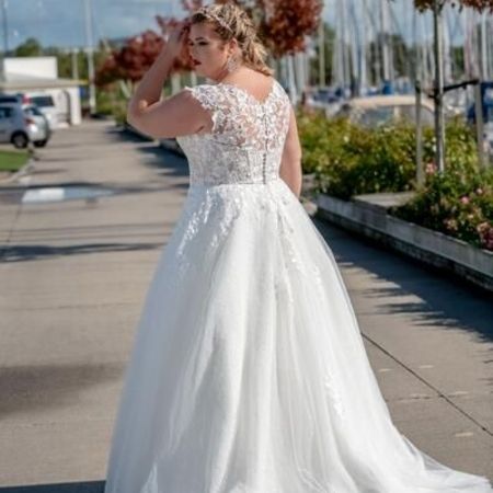Plus-Size-Brautkleider in Schrobenhausen
