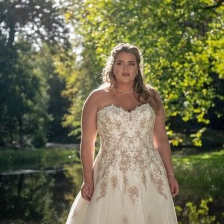 Plus-Size-Brautkleider in Schrobenhausen