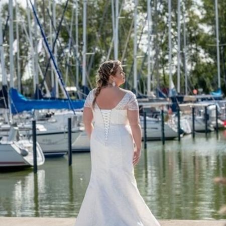 Plus-Size-Brautkleider in Schrobenhausen