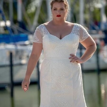 Plus-Size-Brautkleider in Schrobenhausen