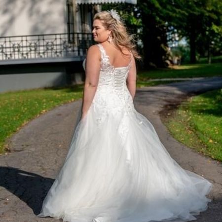 Plus-Size-Brautkleider in Schrobenhausen