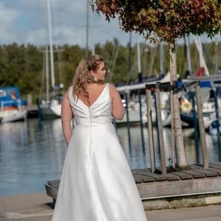 Plus-Size-Brautkleider in Schrobenhausen