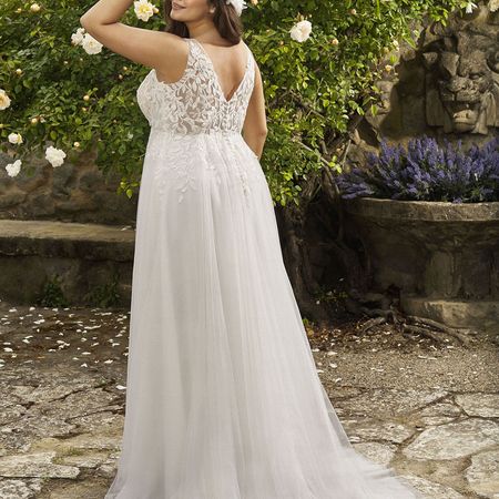 Plus-Size-Brautkleider in Schrobenhausen