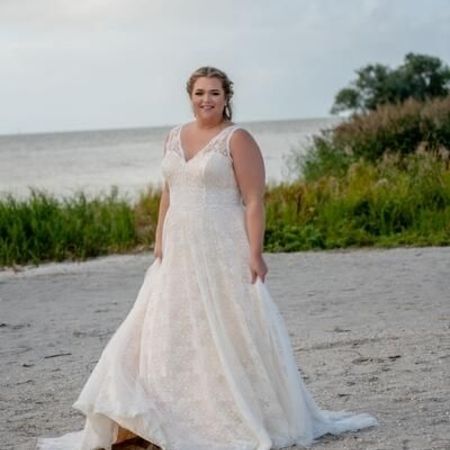 Plus-Size-Brautkleider in Schrobenhausen