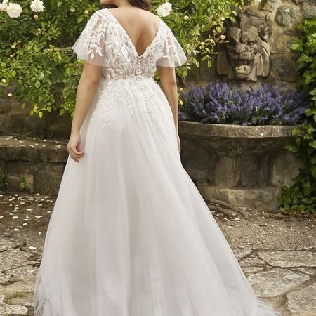 Plus-Size-Brautkleider in Schrobenhausen
