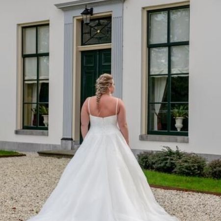 Plus-Size-Brautkleider in Schrobenhausen