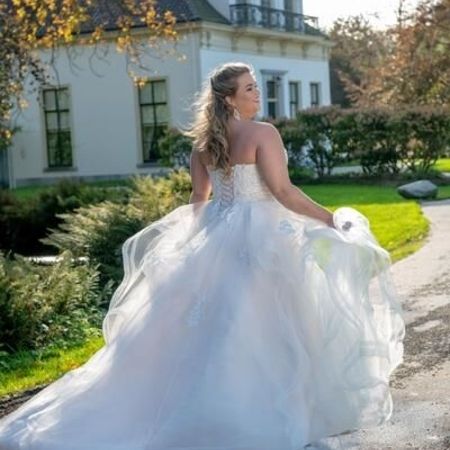 Plus-Size-Brautkleider in Schrobenhausen