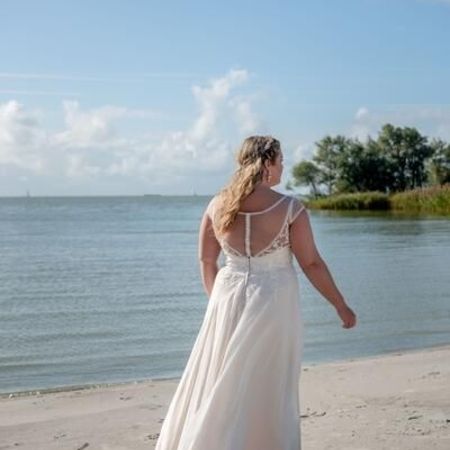 Plus-Size-Brautkleider in Schrobenhausen