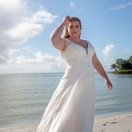 Plus-Size-Brautkleider in Schrobenhausen