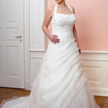 Plus-Size-Brautkleider in Schrobenhausen