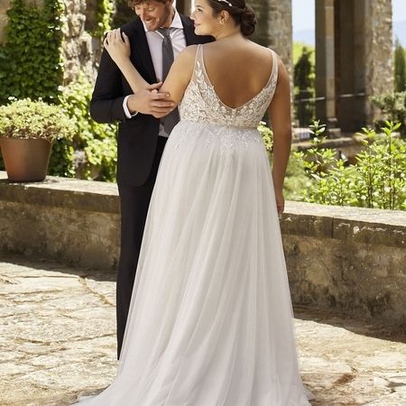 Plus-Size-Brautkleider in Schrobenhausen