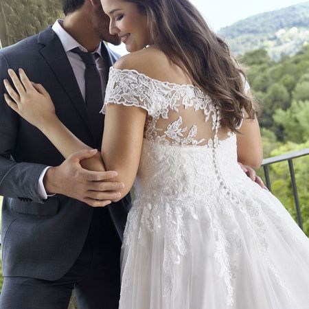 Plus-Size-Brautkleider in Schrobenhausen