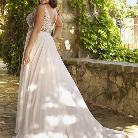 Plus-Size-Brautkleider in Schrobenhausen