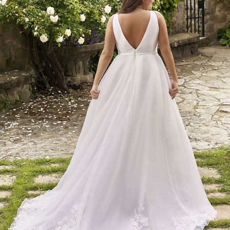 Plus-Size-Brautkleider in Schrobenhausen