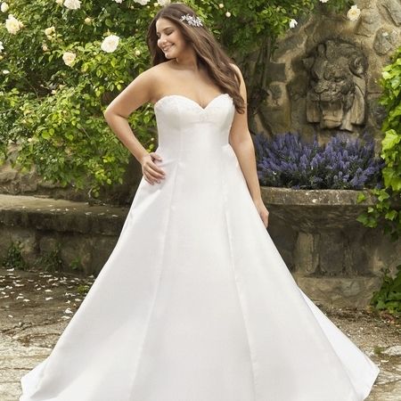 Plus-Size-Brautkleider in Schrobenhausen