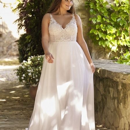 Plus-Size-Brautkleider in Schrobenhausen