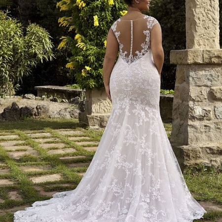 Plus-Size-Brautkleider in Schrobenhausen