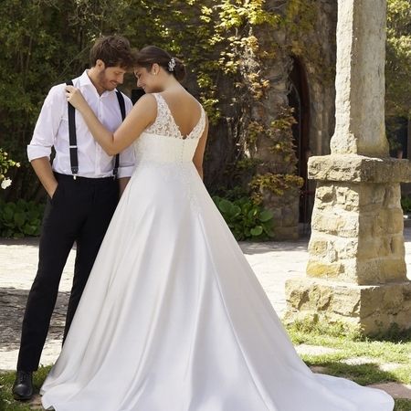 Plus-Size-Brautkleider in Schrobenhausen