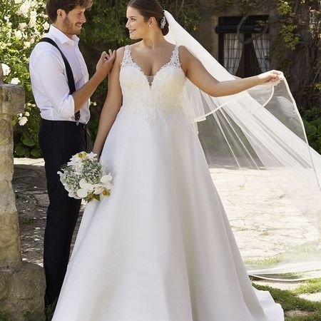 Plus-Size-Brautkleider in Schrobenhausen