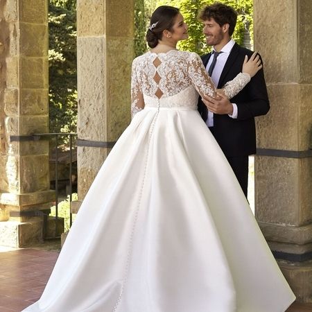 Plus-Size-Brautkleider in Schrobenhausen