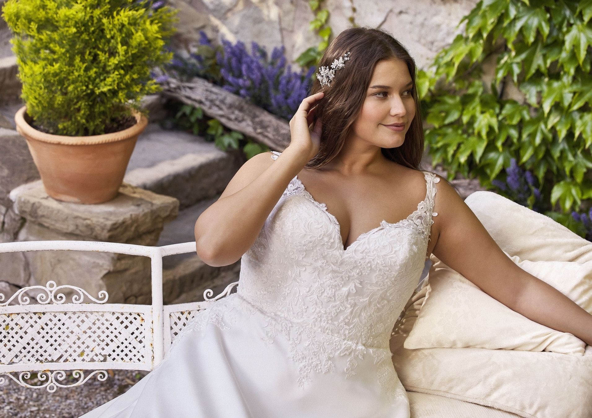 Plus-Size-Brautkleider in Schrobenhausen